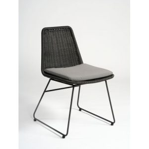 Silla de ratán sintético gris pata gris con cojín Silla de ratán sintético gris pata gris con cojín