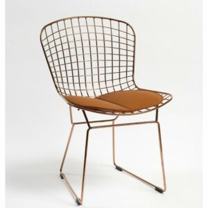 Silla de metal cromada color rosado