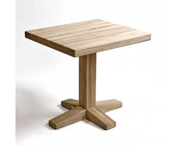 Mesa de madera para exterior cuadrada