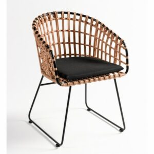 Sillón ratán sintético pata negra