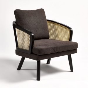 Sillón negro con ratán y tapizado gris Sillón negro con ratán y tapizado gris