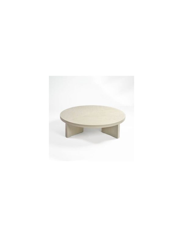 Mesa redonda de madera de roble en blanco grisáceo.