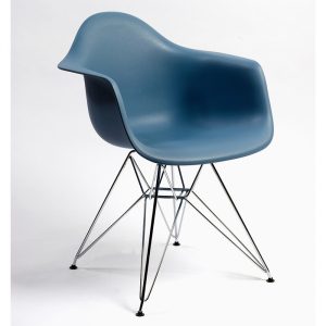 Sillón azul pata cromada