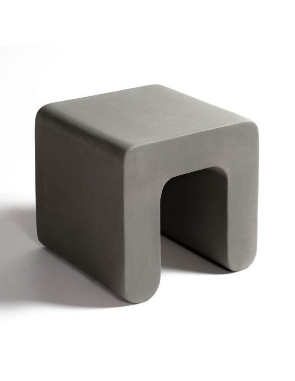 Taburete exterior en forma de U invertida de fibra de vidrio gris ...