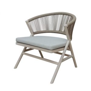 Sillón bajo de exterior de teca y cuerda camel