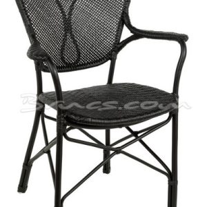 Silla con brazos arcade rattan negra