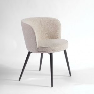 Silla tapizada redondeada arena y metal negro