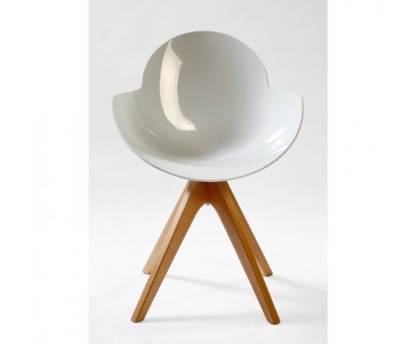 Sillón blanco pata natural