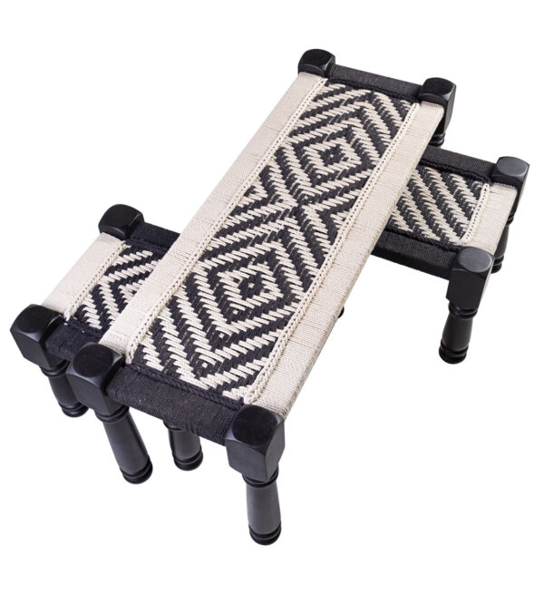 Banqueta macramé con 2 stools 110*40*45 / 40*40*35 (x2)