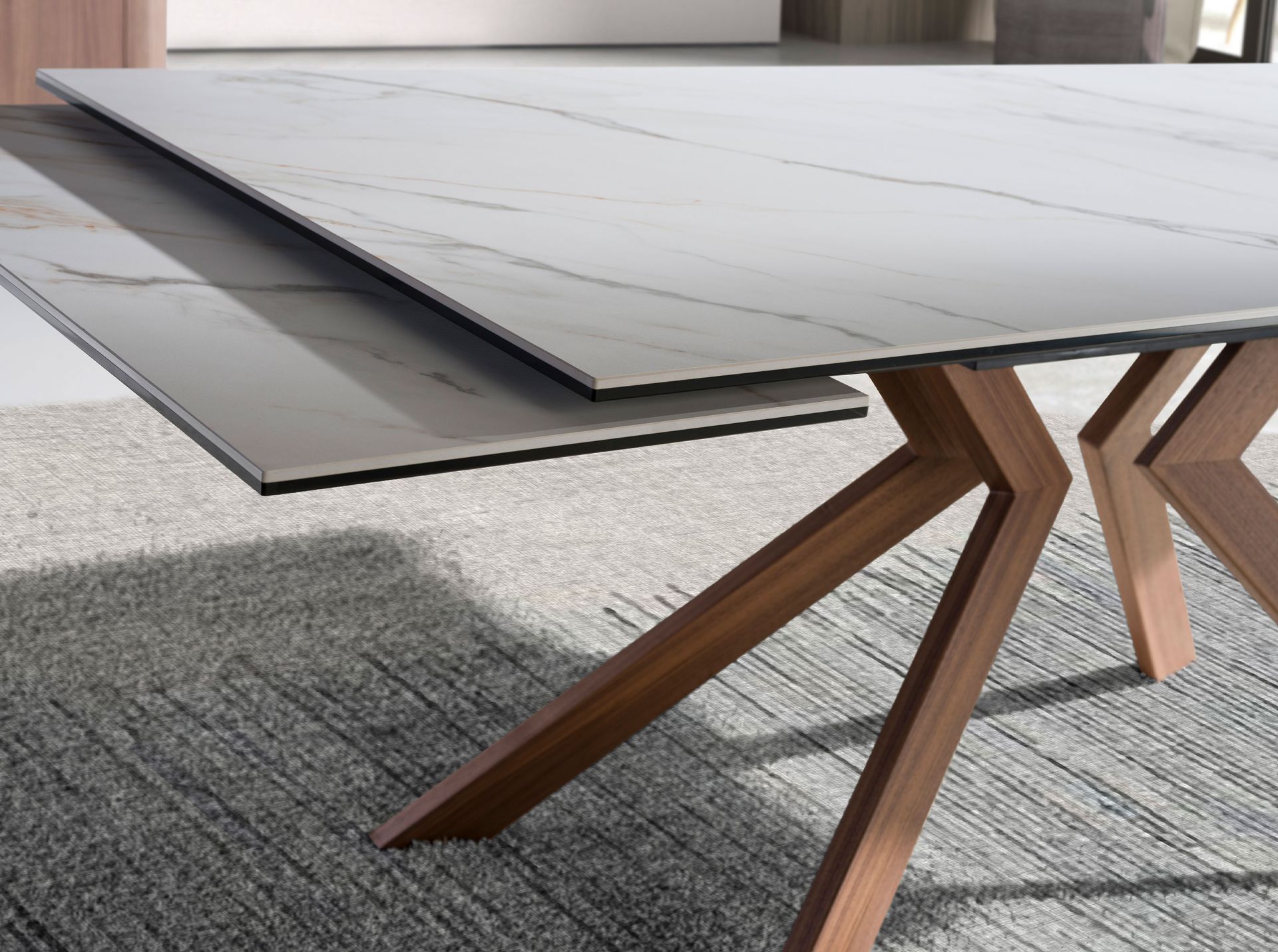 Mesa comedor extensible rectangular mármol porcelánico y acero efecto nogal Mesa comedor extensible rectangular mármol porcelánico y acero efecto nogal