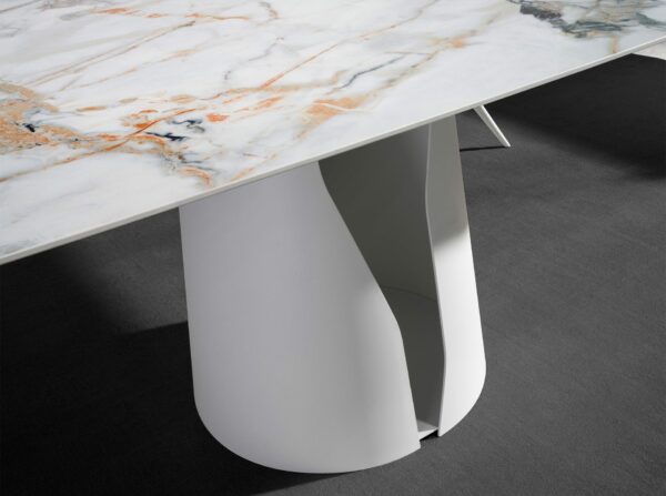 Mesa comedor ovalada barril mármol porcelánico y acero blanco