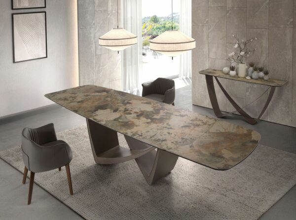 Mesa comedor extensible ovalada barril mármol porcelánico y acero taupé metalizado