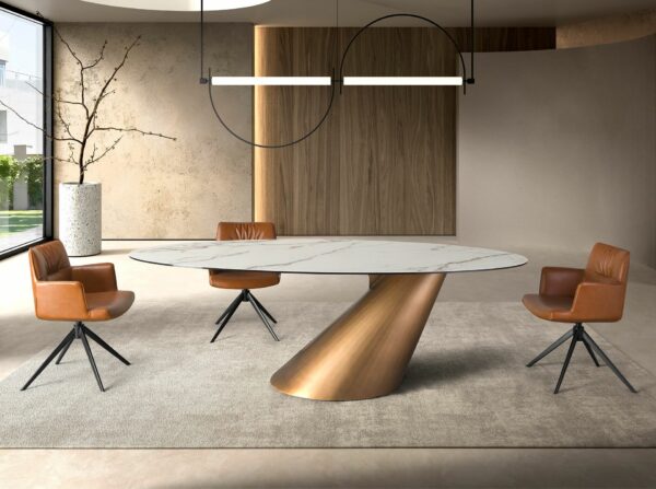 Mesa comedor ovalada mármol porcelánico y acero color bronce