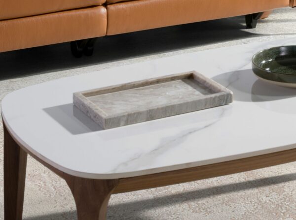 Mesa centro ovalada barril mármol porcelánico y nogal