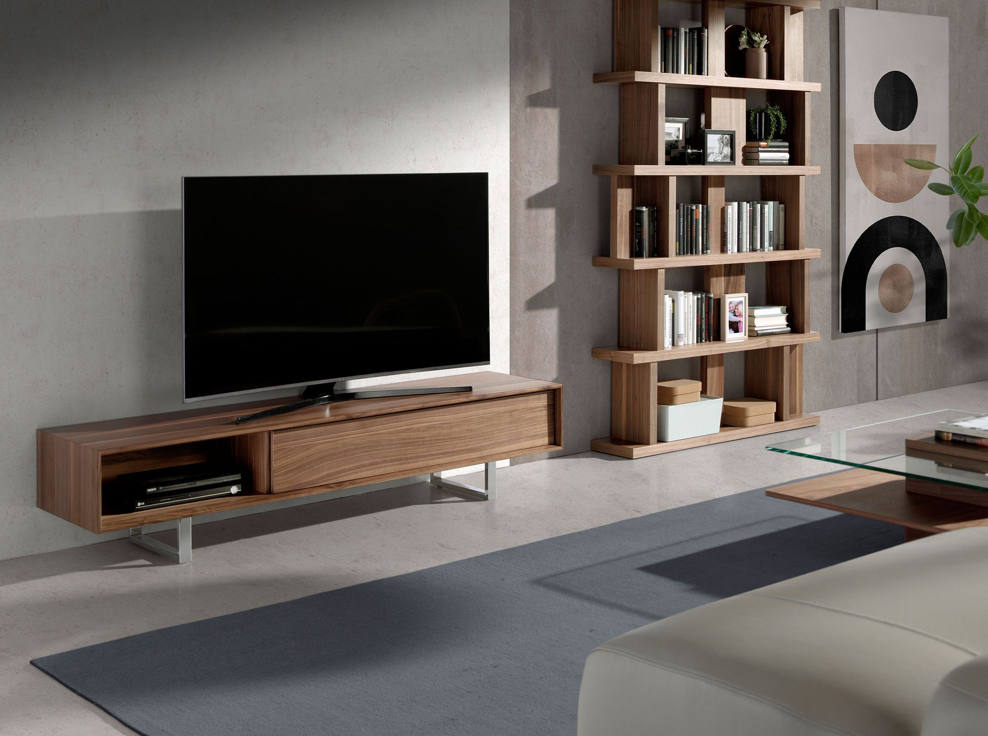 Mueble TV nogal y acero cromado Mueble TV nogal y acero cromado