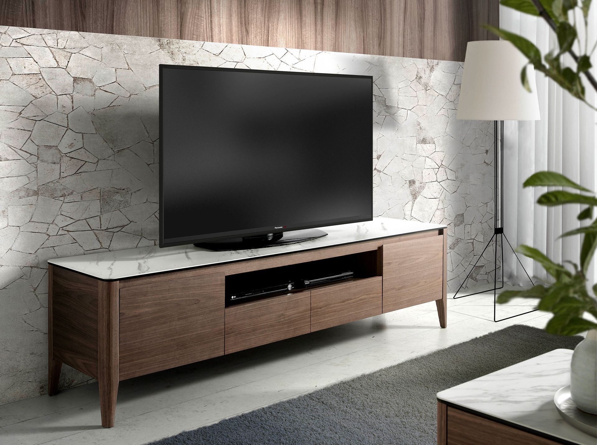 Mueble TV nogal con tapa de cristal imitación mármol Mueble TV nogal con tapa de cristal imitación mármol