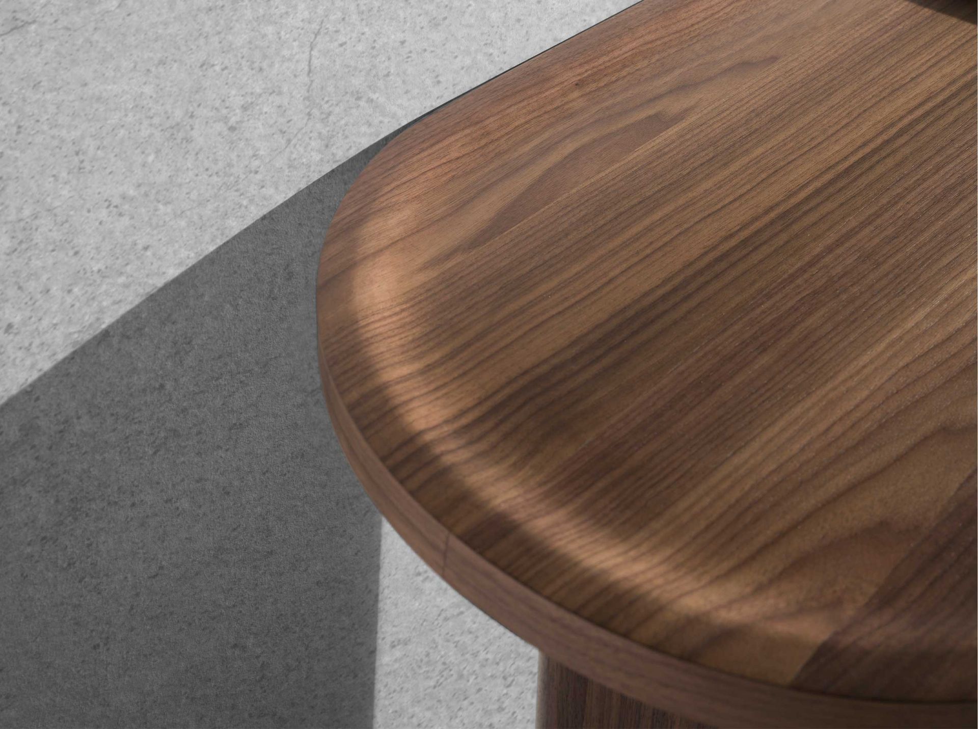 Consola ovalada medio punto nogal Consola ovalada medio punto nogal