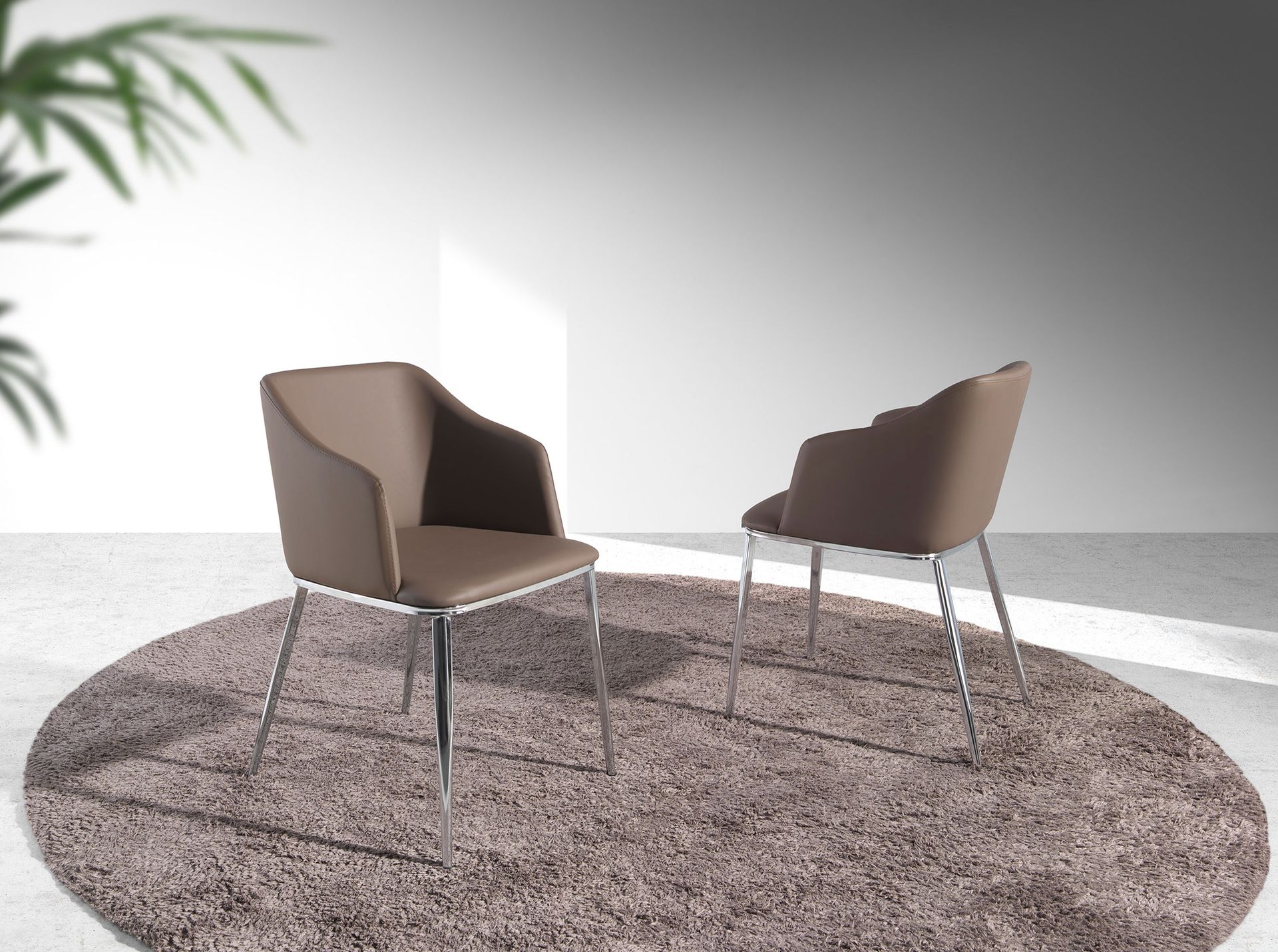 Silla polipiel marrón Silla polipiel marrón