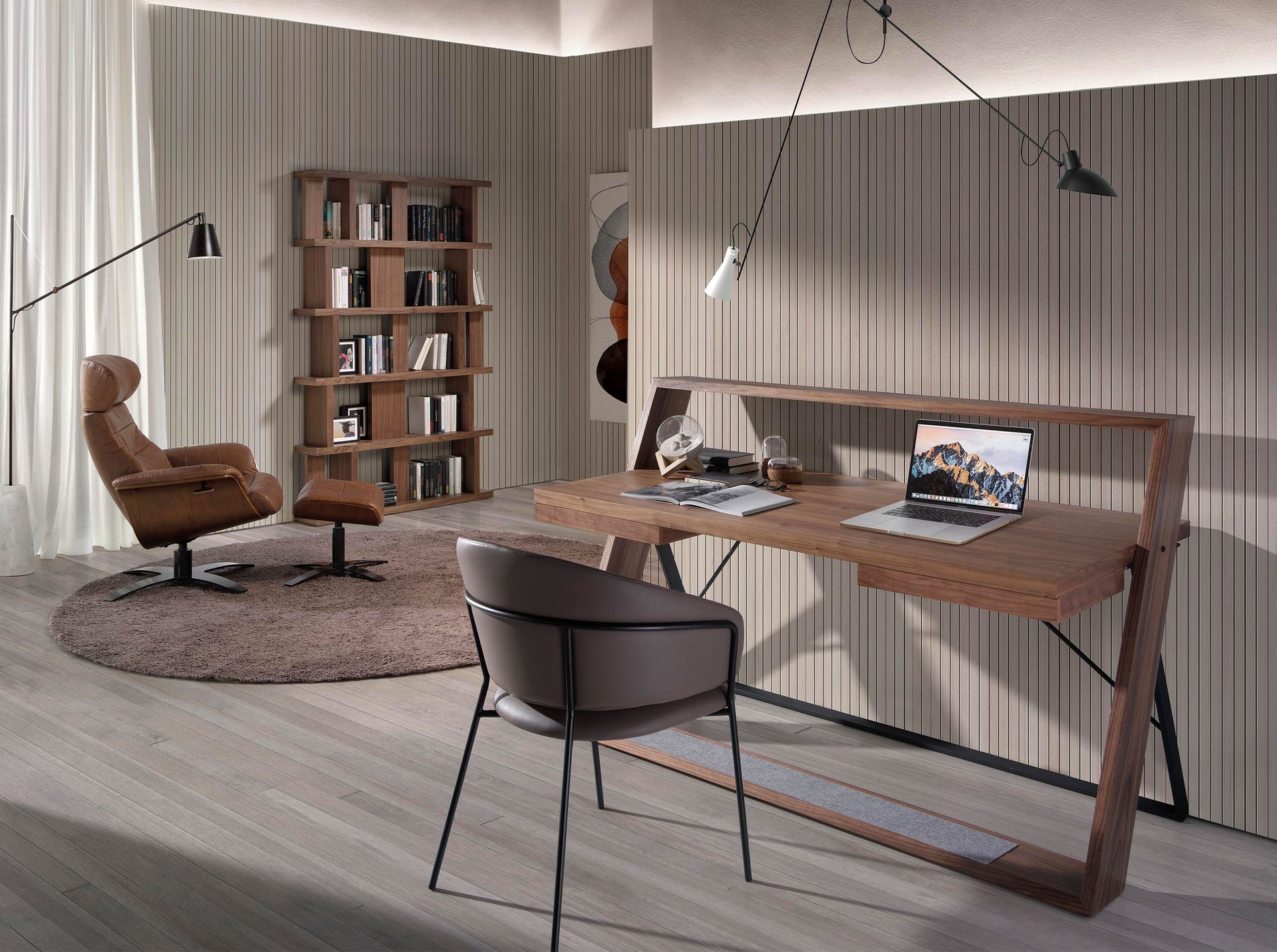 Silla polipiel visón oscuro Silla polipiel visón oscuro