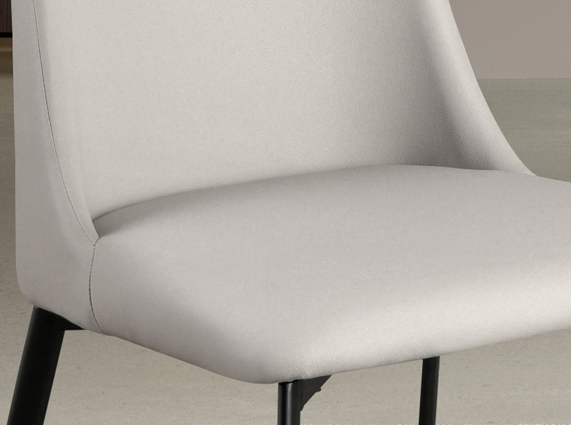 Silla polipiel gris claro Silla polipiel gris claro