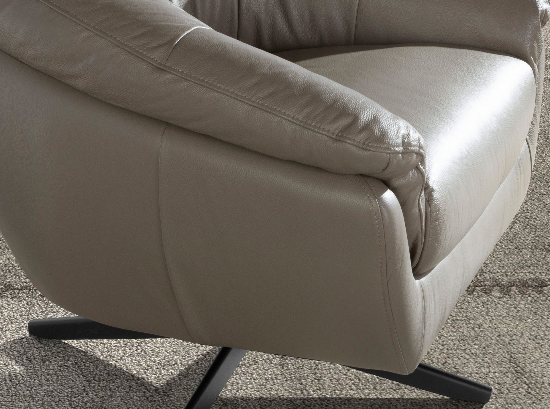 Sillón giratorio piel gris Sillón giratorio piel gris