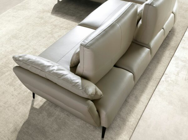 Sofá chaise longue izquierda piel arena