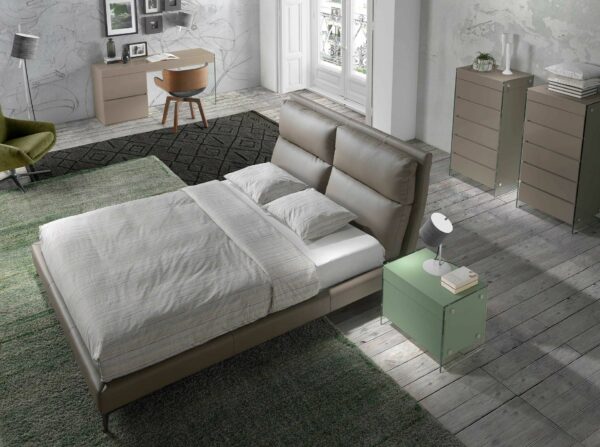 Cama polipiel color visón