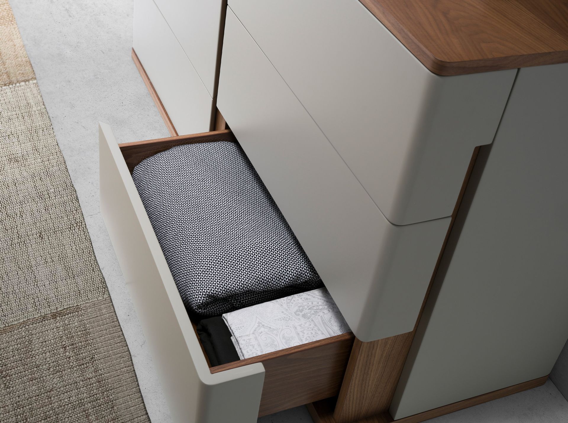 Cómoda madera gris y nogal Cómoda madera gris y nogal
