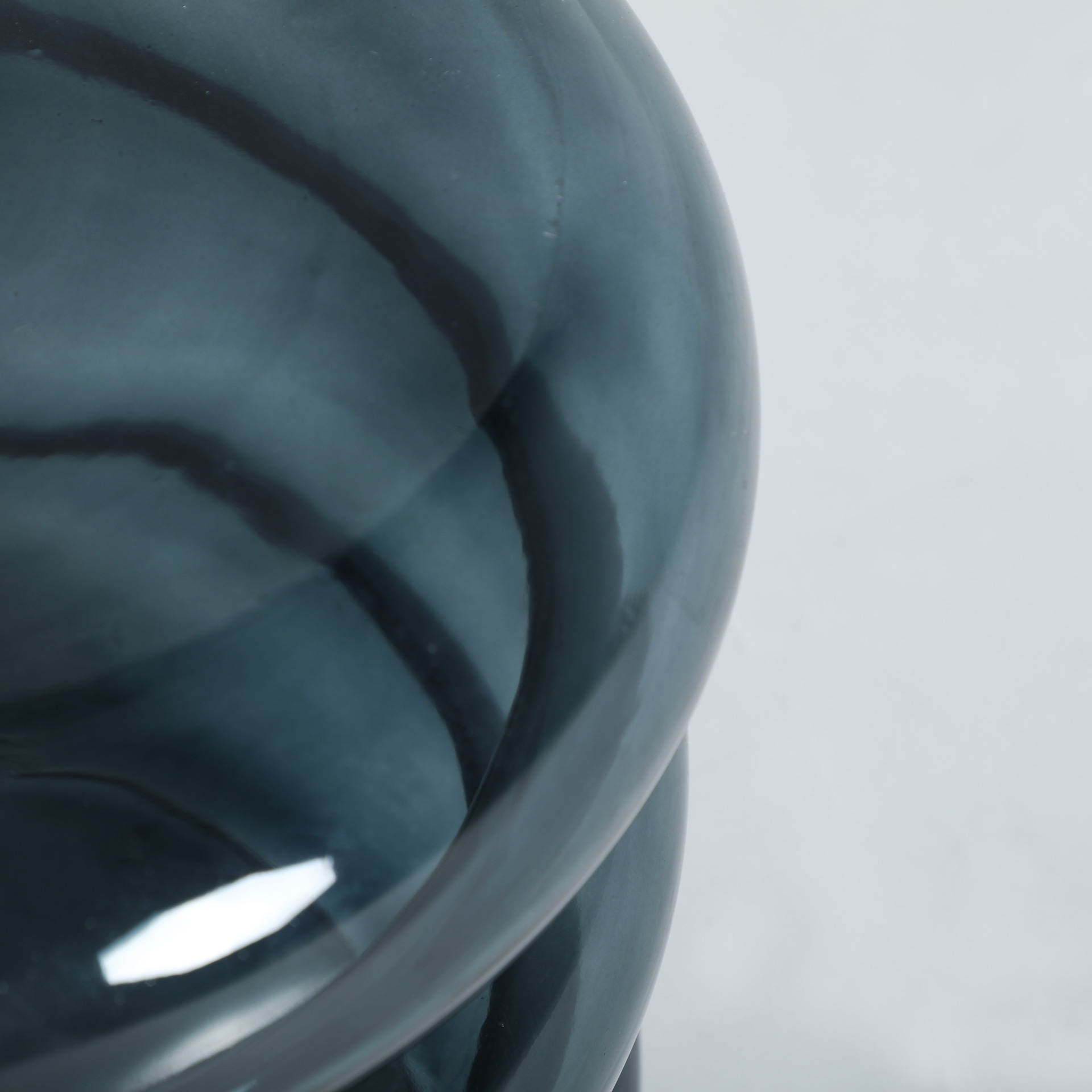 Mesa Auxiliar Kotor Mesa Auxiliar Kotor