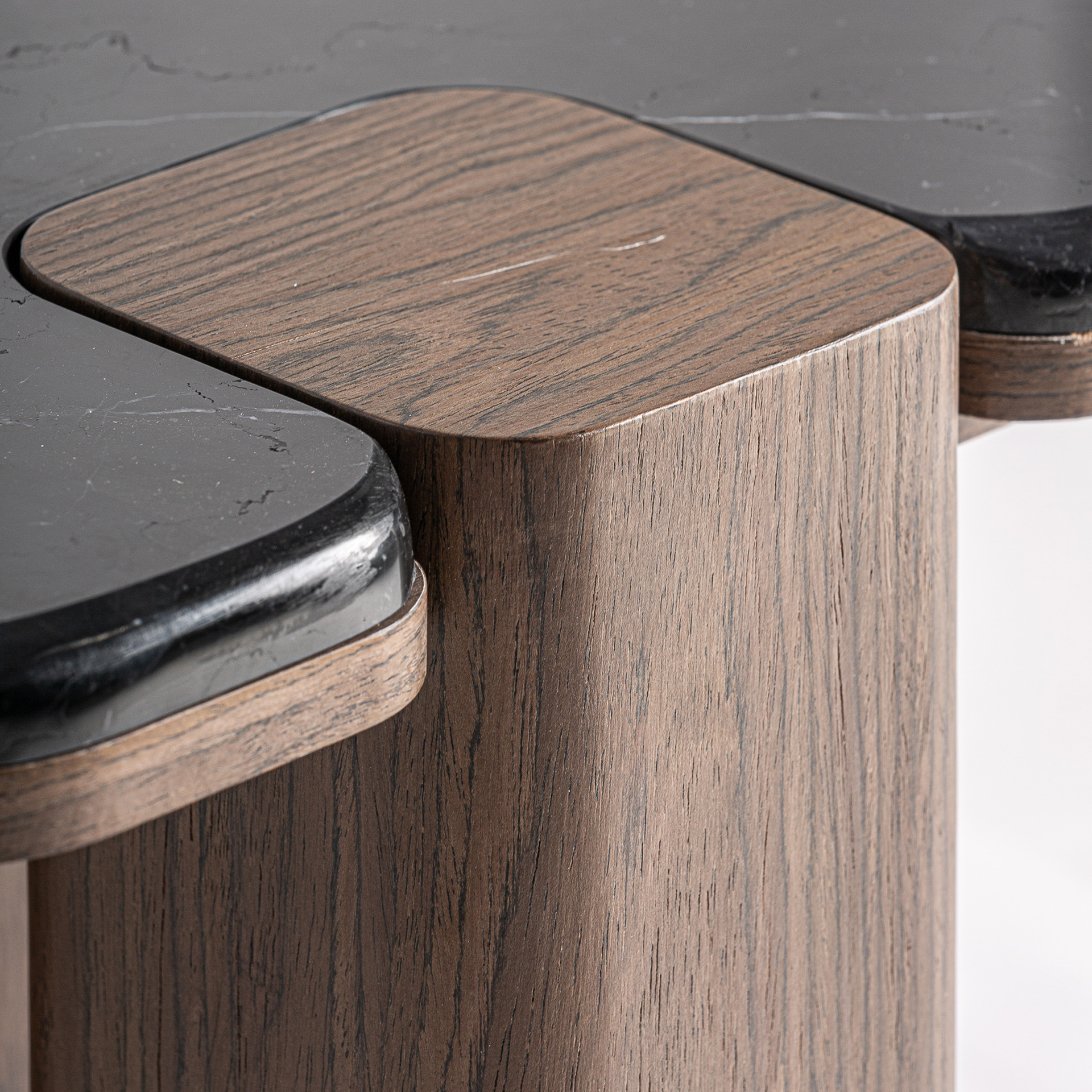 Mesa Auxiliar Atlas Mesa Auxiliar Atlas