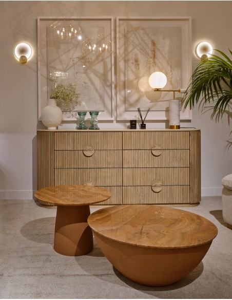 Mesa de centro redonda de microcemento y mármol anaranjado. Mesa de centro redonda de microcemento y mármol anaranjado.