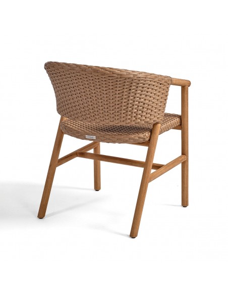 Silla de teca color natural con respaldo y asiento de resina Silla de teca color natural con respaldo y asiento de resina