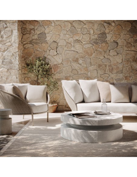 Mesa de centro de fibra de vidrio efecto cemento. Mesa de centro de fibra de vidrio efecto cemento.