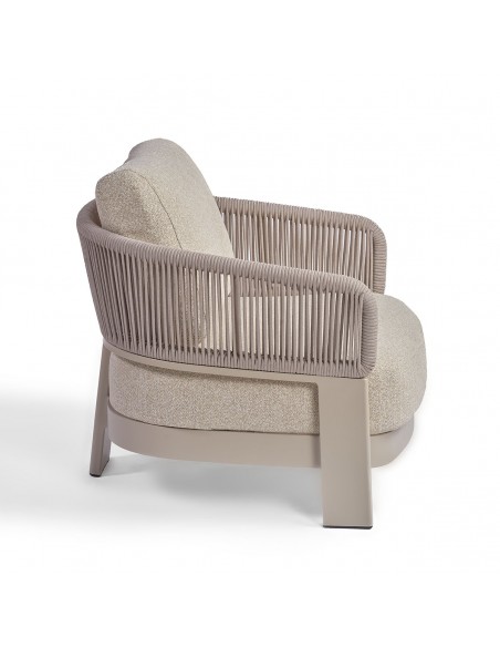 Sillón bajo de cuerda y tapizado arena Sillón bajo de cuerda y tapizado arena