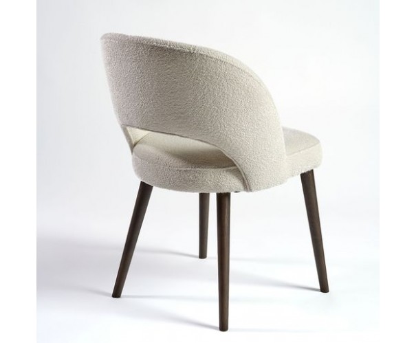 Silla de comedor tapizada en marfil y pata madera oscura Silla de comedor tapizada en marfil y pata madera oscura - Imagen 4