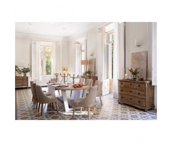 Comoda envejecida Comoda envejecida